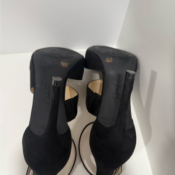 Jessica Simpson Gedreau Pump - Picture 2 of 3